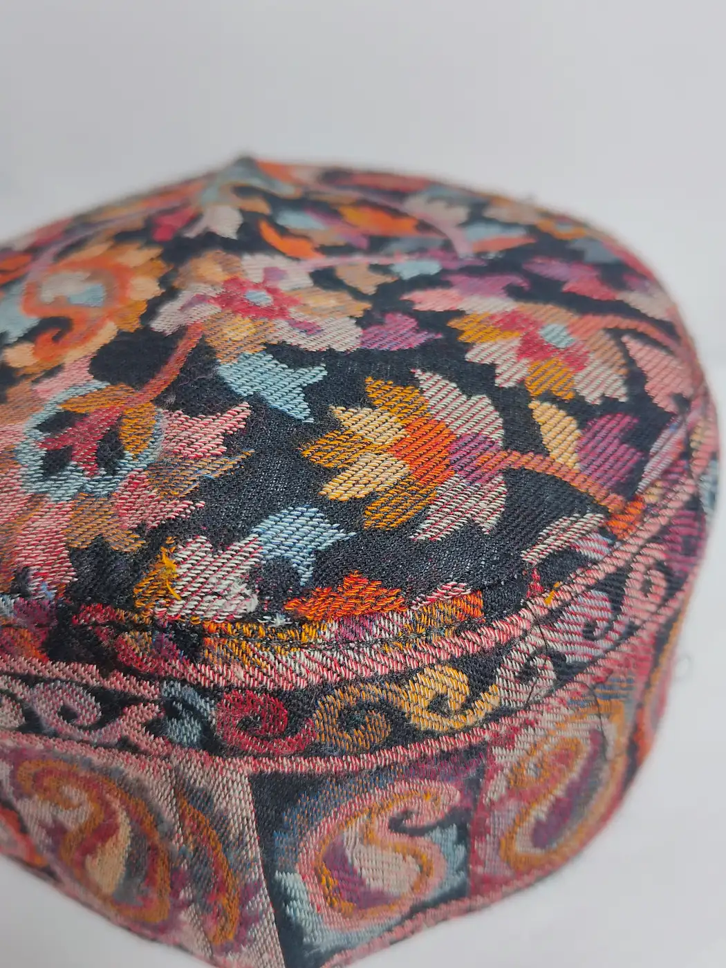 Black Round Kashmiri Kani Cap - Abu Nuwas - Image 2