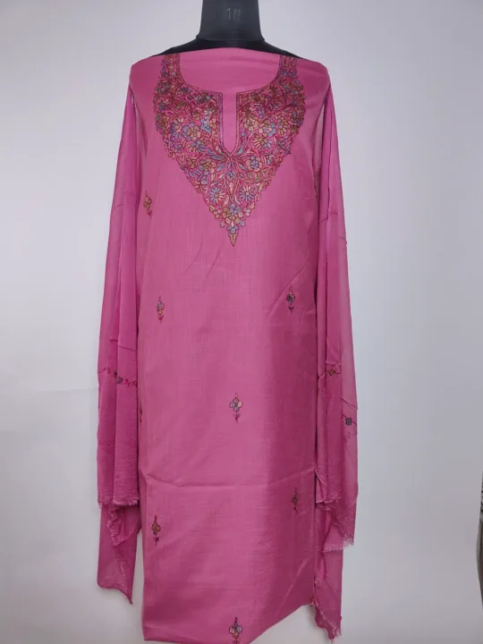 Gulrez Kashmiri 3pc Suit in Light Purple Cotton with Hand Sozni Paper Machie Embroidery