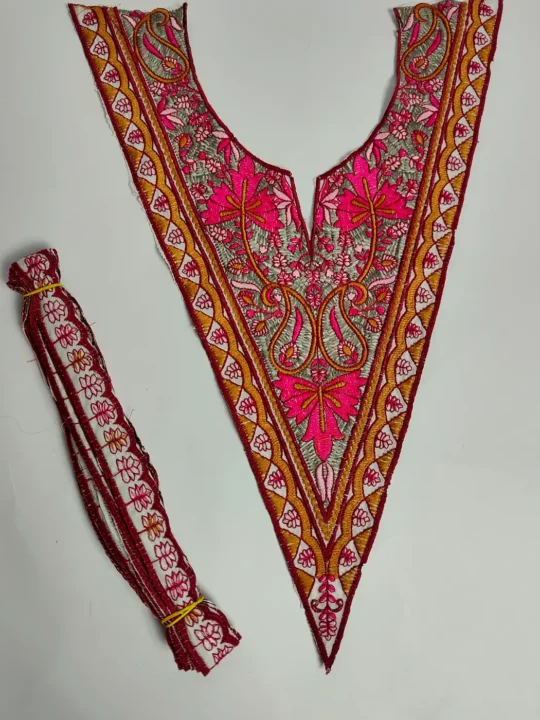 White Dilnaz Kashmiri V Shape Patch with Lace | Sozni Embroidery