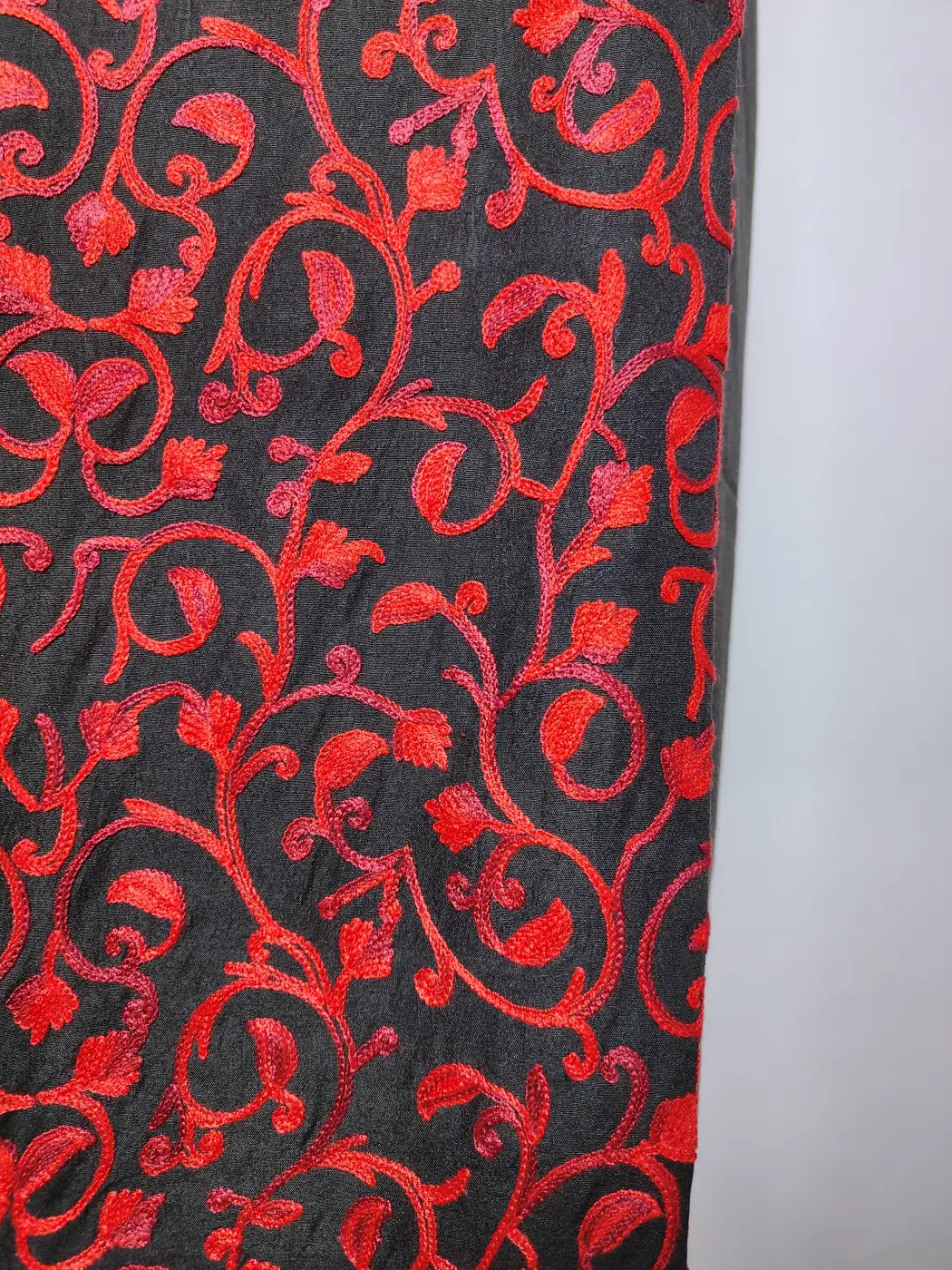 Kashmiri Gulnaz 2pc Suit in Back Crush Cotton Afreen with Aari Embroidery - Image 3