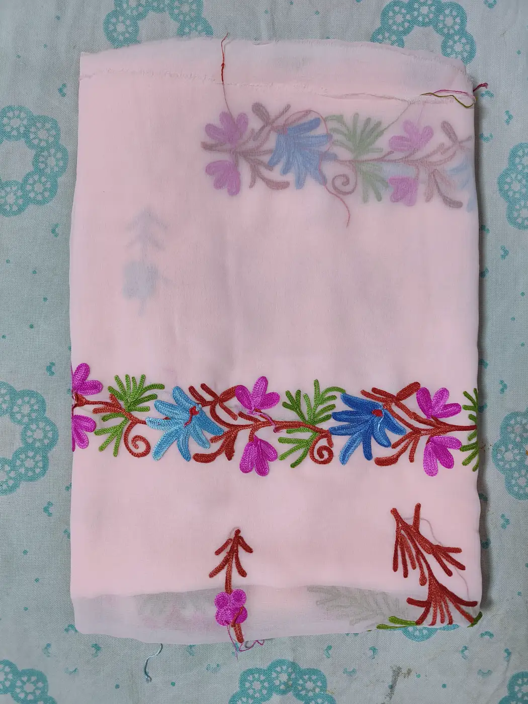 Safa Kashmiri Pink Georgette Saree with Mehr-e-Noor Aari Work - Image 2