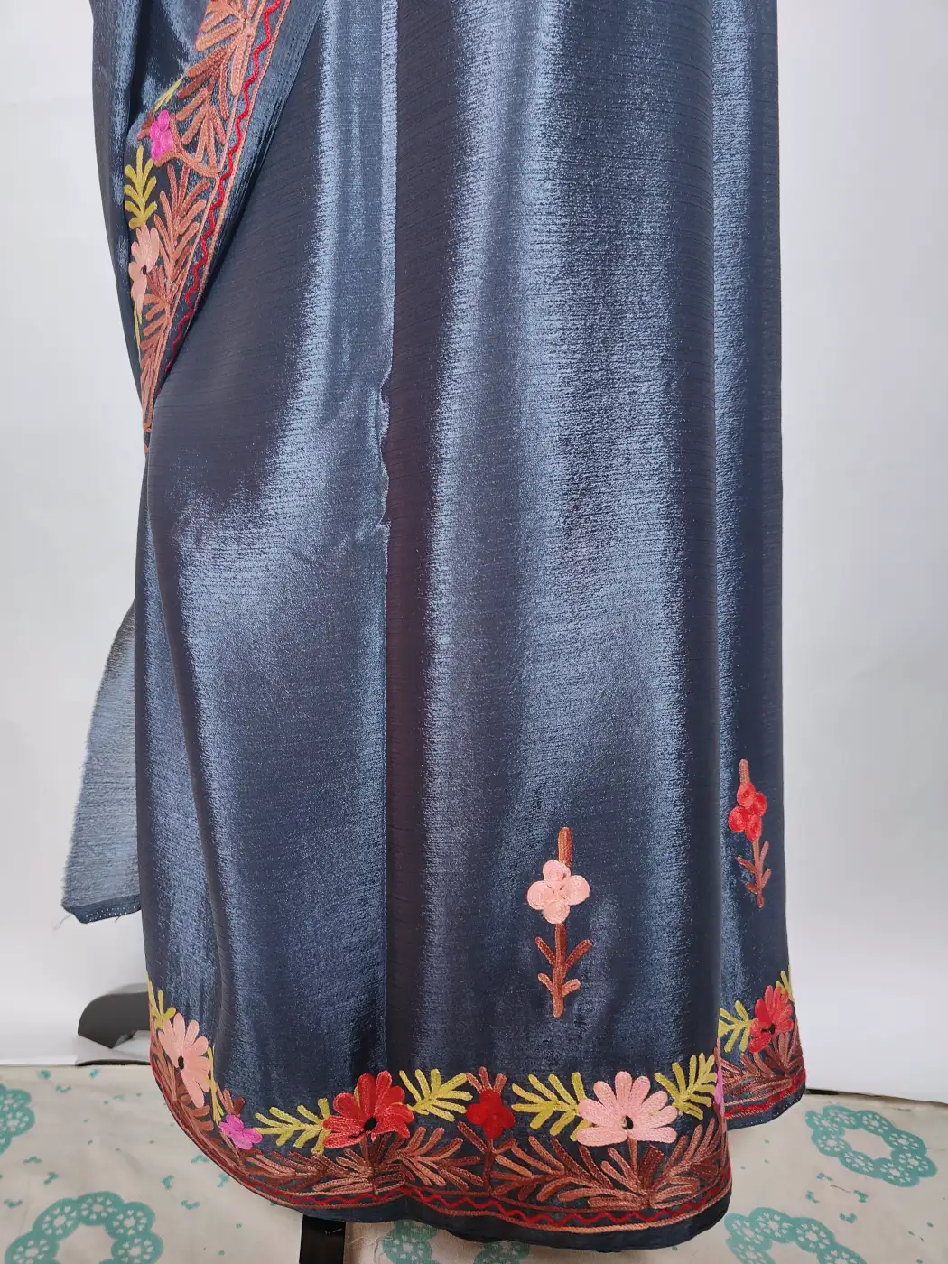 Dark Blue Georgette Saree Guldan from Kashmir in Silk with Aari Work - Image 3