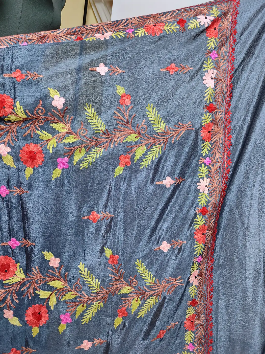 Dark Blue Georgette Saree Guldan from Kashmir in Silk with Aari Work - Image 5