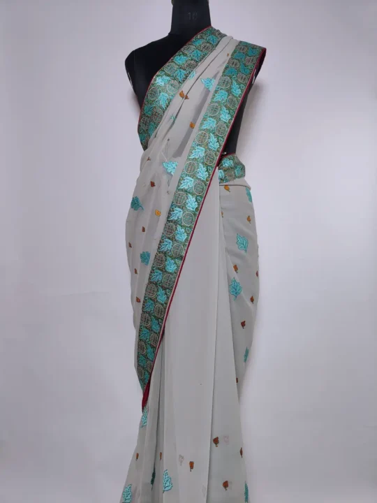 Sozni Work Saree in Grey Georgette Fabric | Gulistan-i-Kashmir
