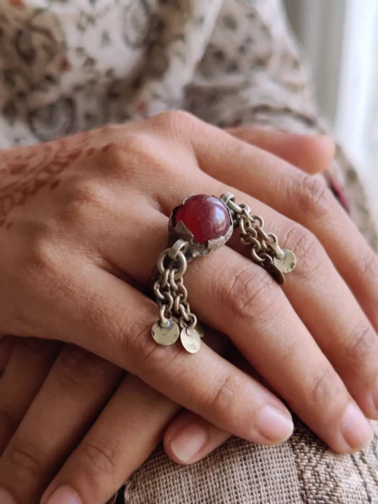 Ruba-dil Kashmiri Vintage Ring in Silver