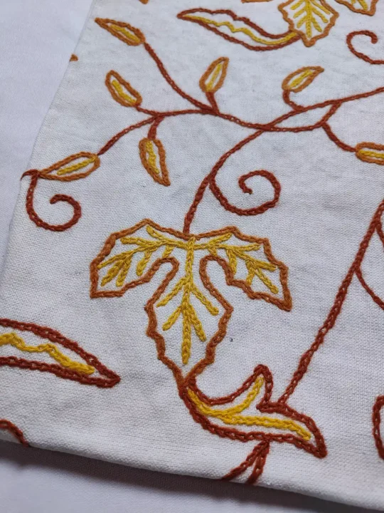 Bed and Pillow Cover with Crewel Handwork from Kashmir