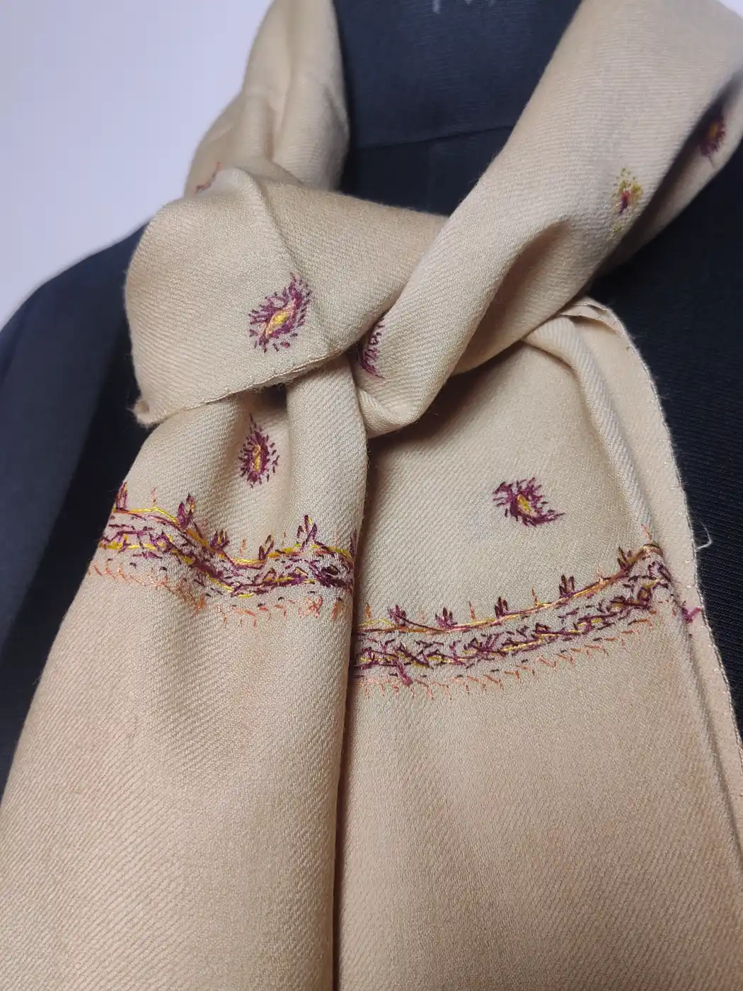 Kashmiri Beige 64 Count Muffler with hand Sozni Embroidery - Image 3