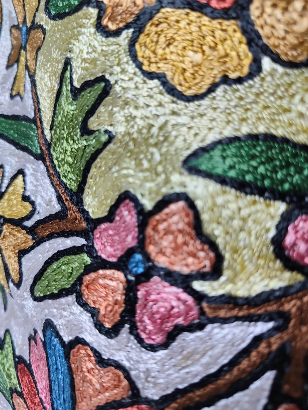 Kashmiri Cushion Cover Rangdar with Hand Chain-Stitch Embroidery | Set of 2 | 16*16 - Image 3