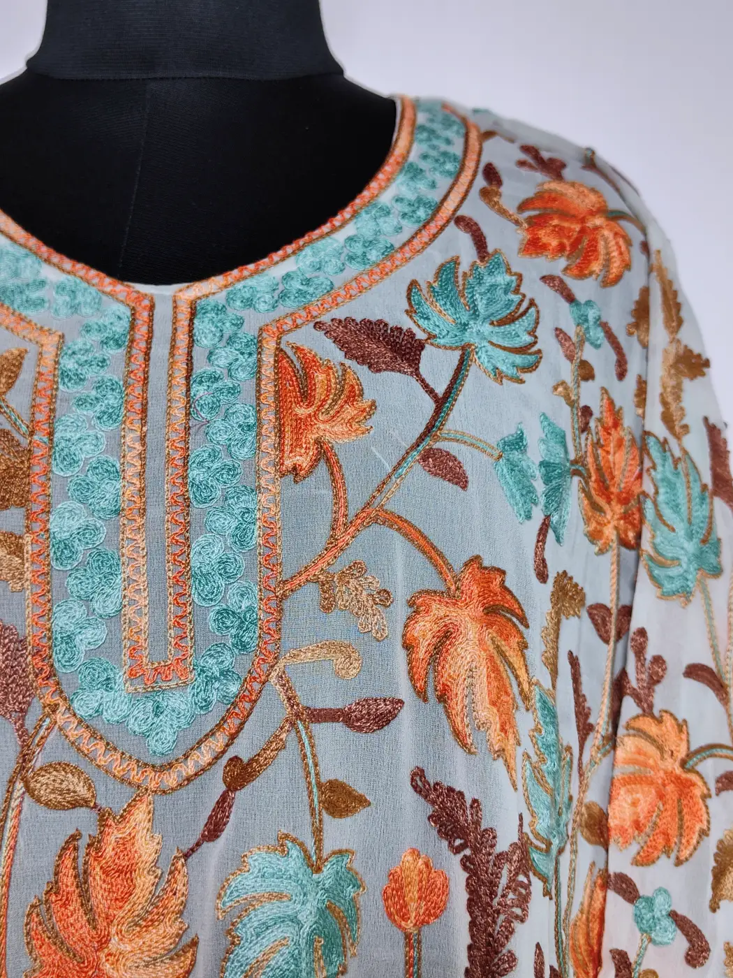 Gulrez Kashmiri Long Kurti in Light Grey Georgette with Chinari Aari Embroidery