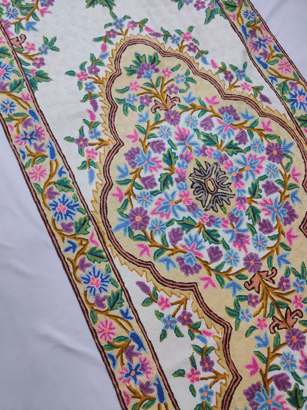 White Table Runner from Kashmir in with Elegant Hand Embroidery (8×2.5 ft) - Image 4