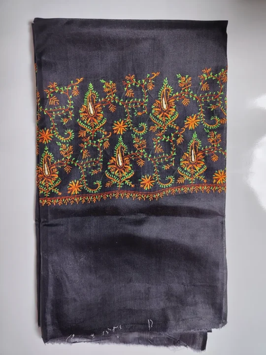 Pure Tabby Silk Saree with Hand Sozni Embroidery