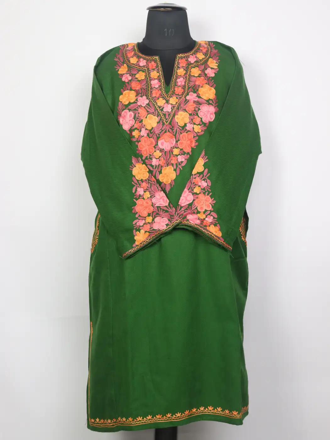 Kashmiri Nazakat Green Cashmilon Pheran for Women with Sleeve Point Aari Embroidery