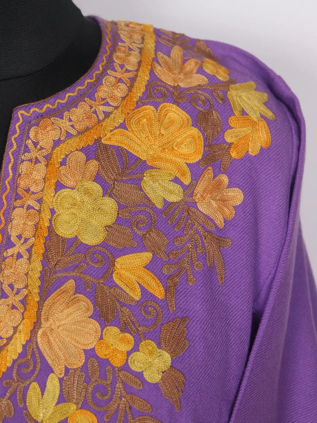 Gulshan Kashmiri Purple Cashmilon Pheran for Women with Floral Aari Sleeve Point Embroidery - Image 3