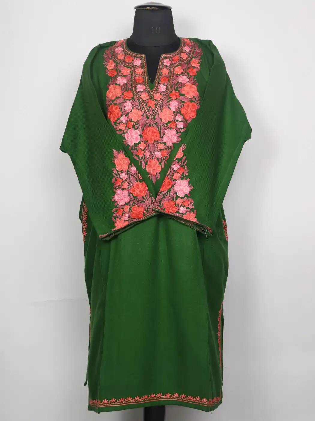 Kashmiri Gulistaan Green Cashmilon Pheran for Women with Sleeve Point Aari Embroidery