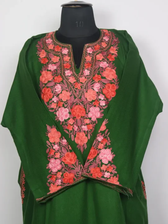 Kashmiri Gulistaan Green Cashmilon Pheran for Women with Sleeve Point Aari Embroidery - Image 2