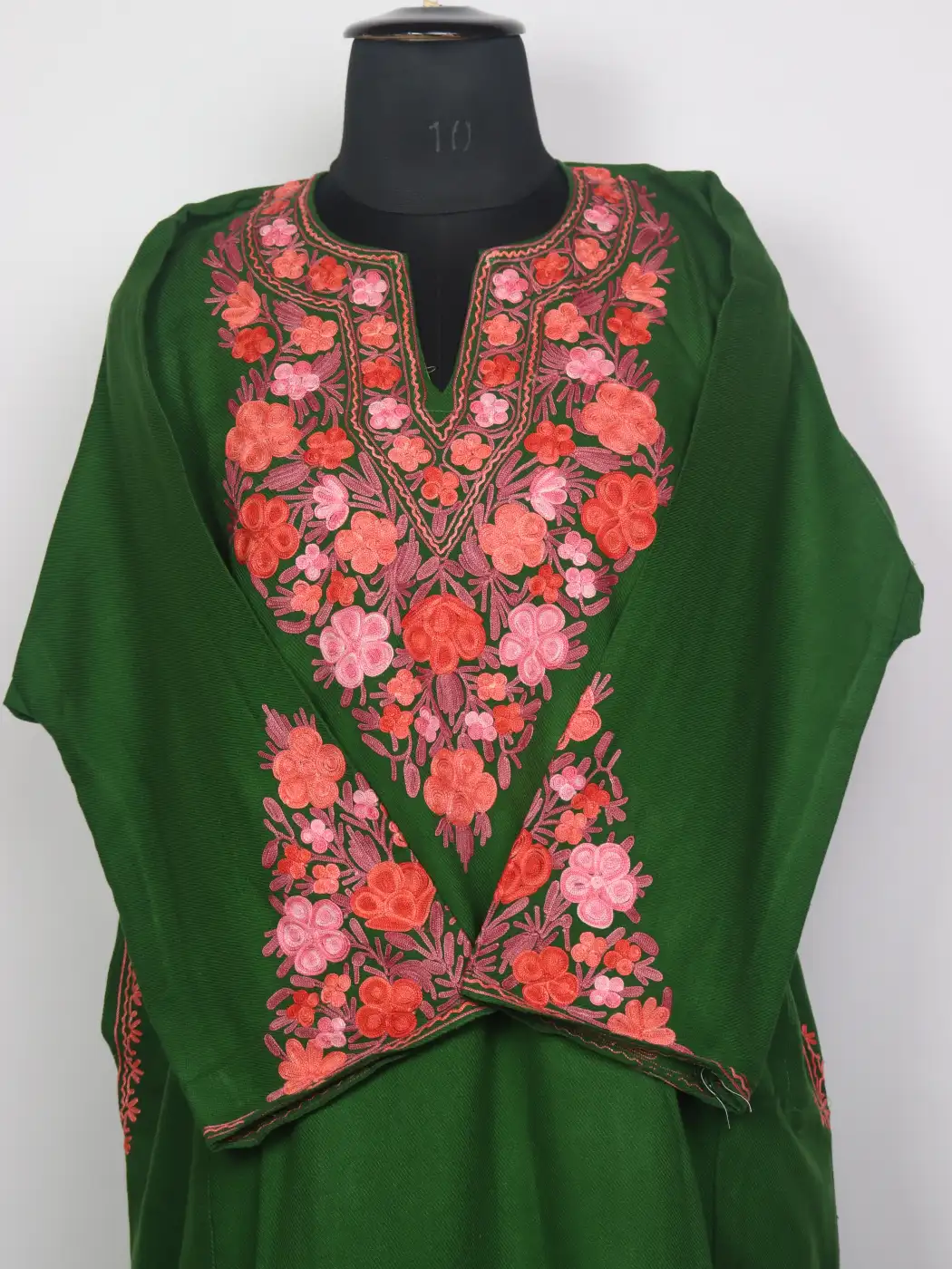 Kashmiri Gulistaan Green Cashmilon Pheran for Women with Sleeve Point Aari Embroidery - Image 2