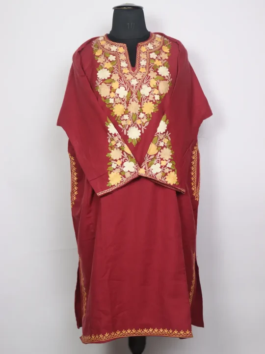 Farhana Kashmiri Soft Pink Cashmilon Pheran for Women with Sleeve Point Aari Kaam