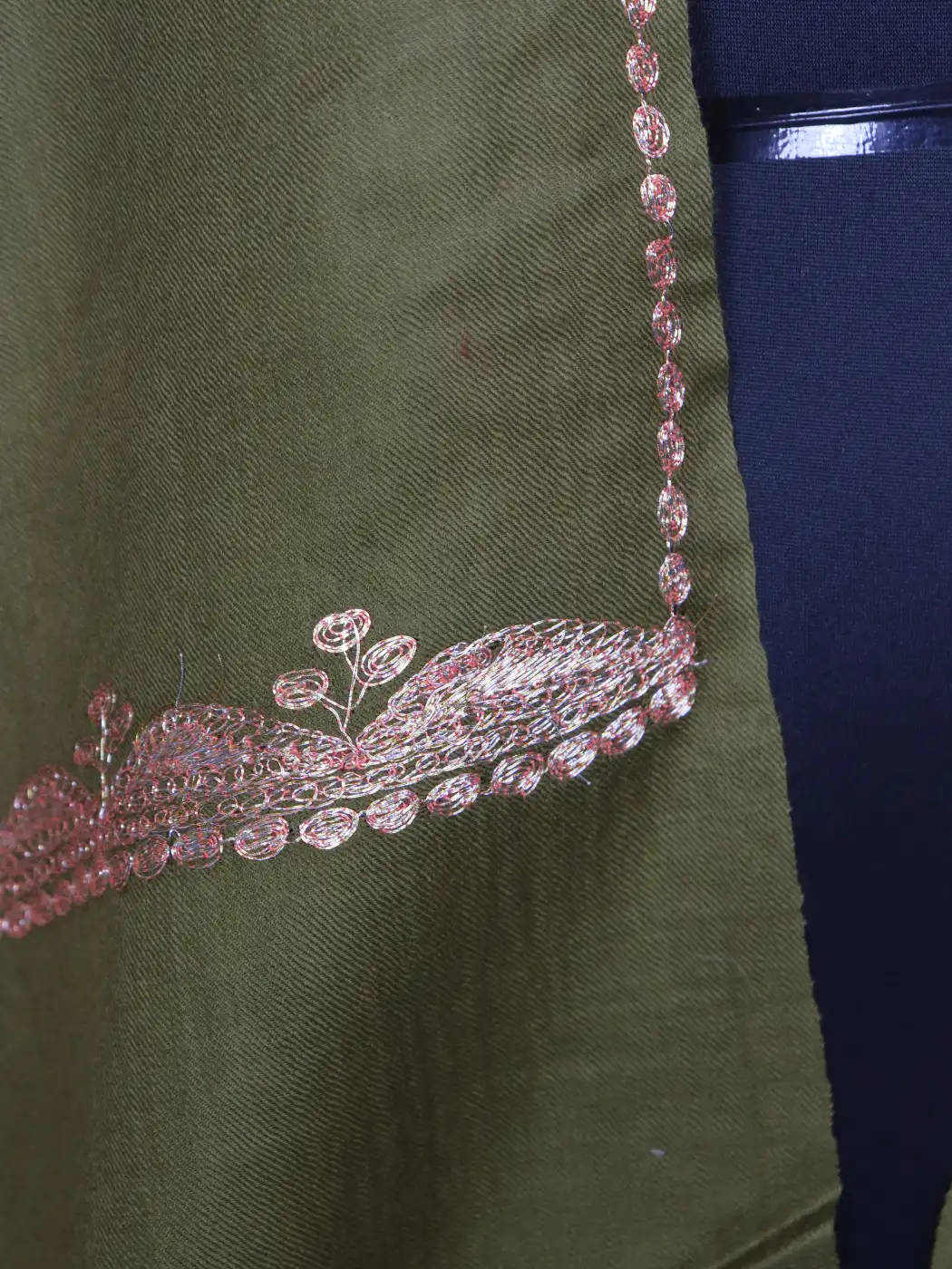 Kashmiri Toosha Stole for Women with Botte Tilla Embroidery | Kashish Olive - Image 3