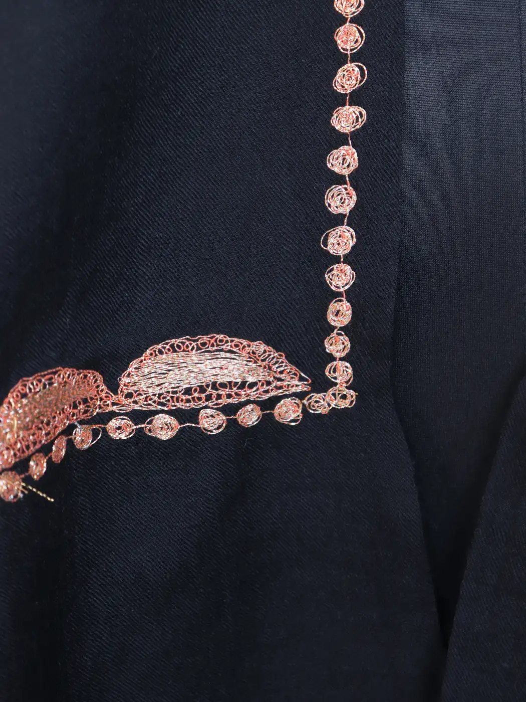 Sitara Siyah Kashmiri Toosha Stole for Women with Botte Tilla Embroidery - Image 3
