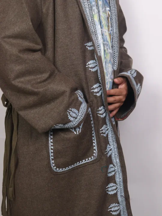 Kashmiri Shahkaar Woolen Gown for Men with Hand Aari Embroidery - Image 2