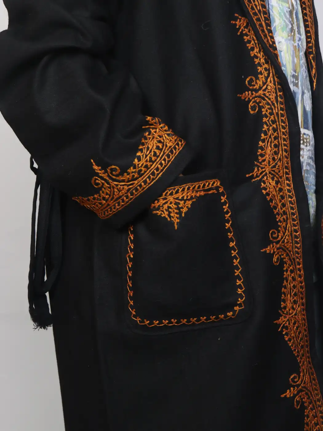 Kashmiri Dastoor Black Woolen Gown for Men with Hand Aari Kaam - Image 2
