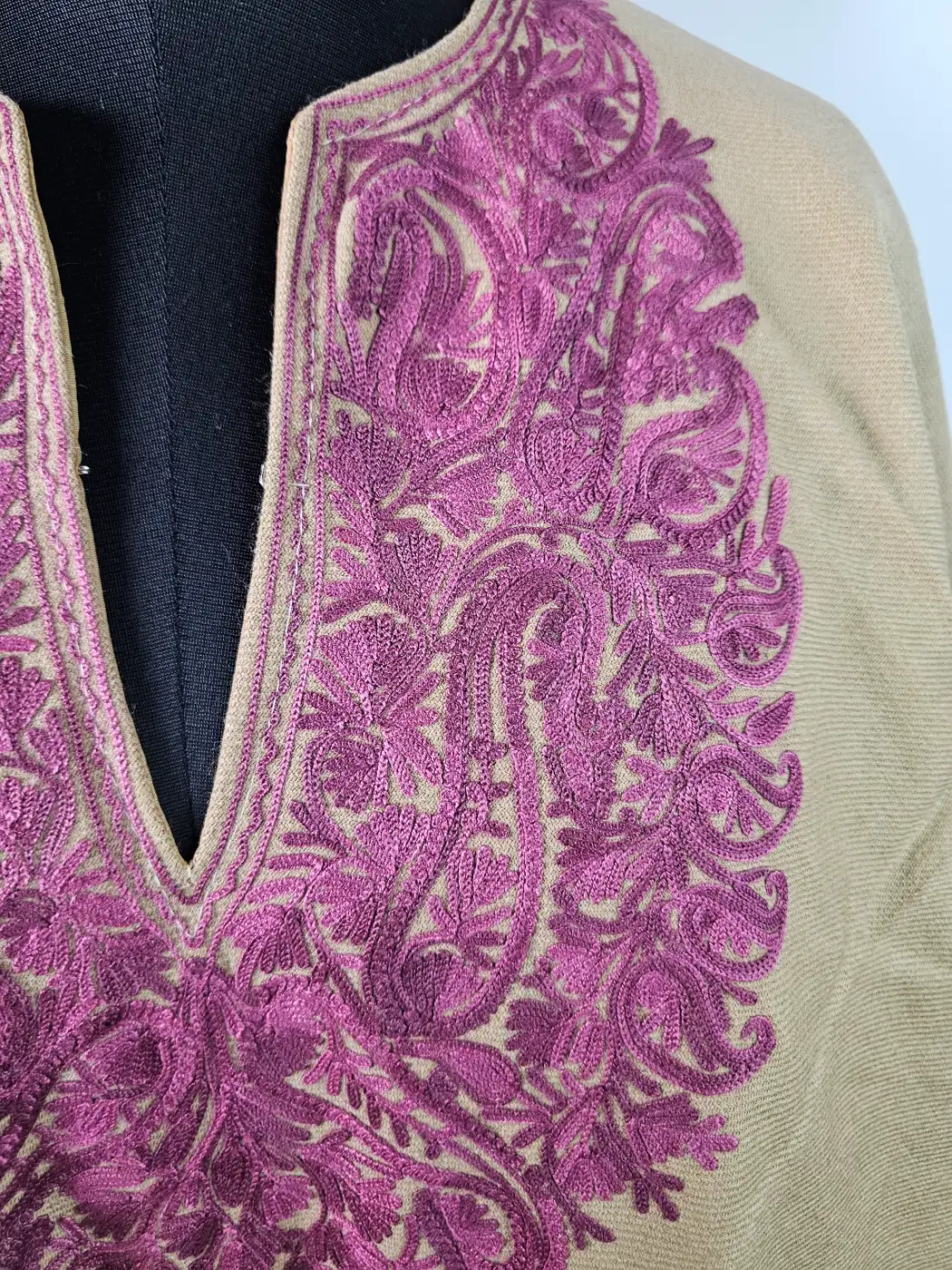 Laila Kashmiri Embroidered Poncho with Aari Work For Women - Image 3