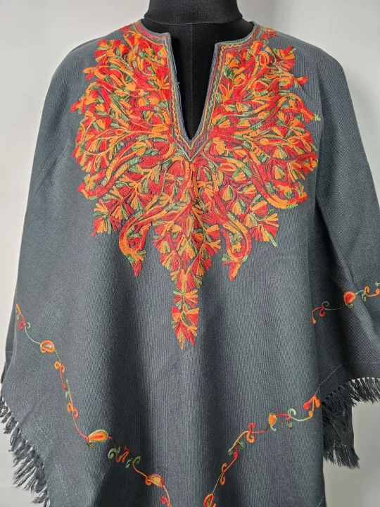 Zoon Grey Kashmiri Poncho for Women with Aari Work - Image 2