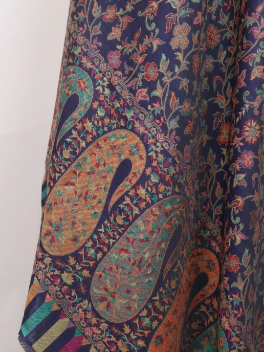 Kashmiri Kani Woolen Shawl for Men Neel-Saif with Floral and Paisley Border - Image 3