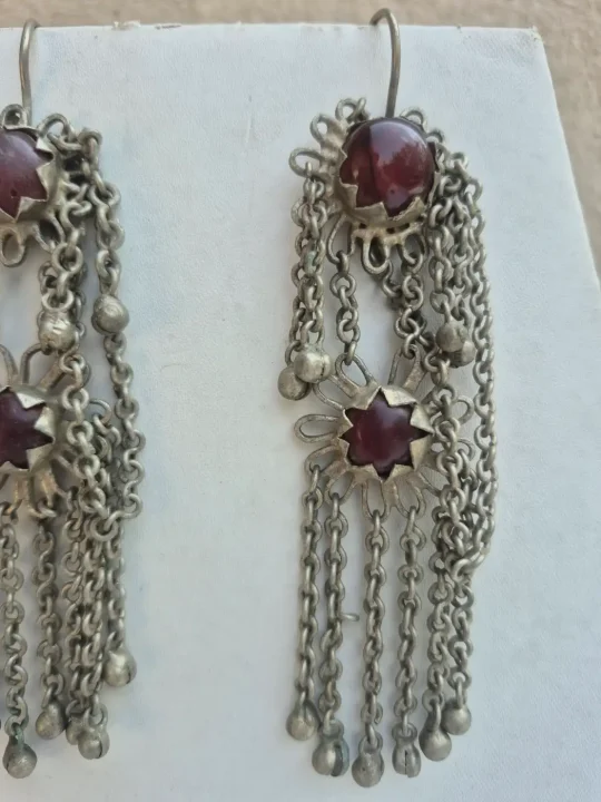 Walur Kashmiri Handmade Jhumka Earrings with Red Stone Chain Fringe - Image 3