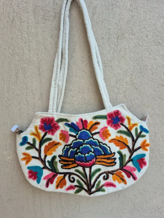 Kashmiri Hand Embroidered White Crewel Bag with Floral Naqsh