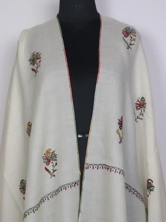 Kashmiri Gulbadan Ivory Toosha Stole for Women with Paper Machie Style Hand Sozni Work - Image 3