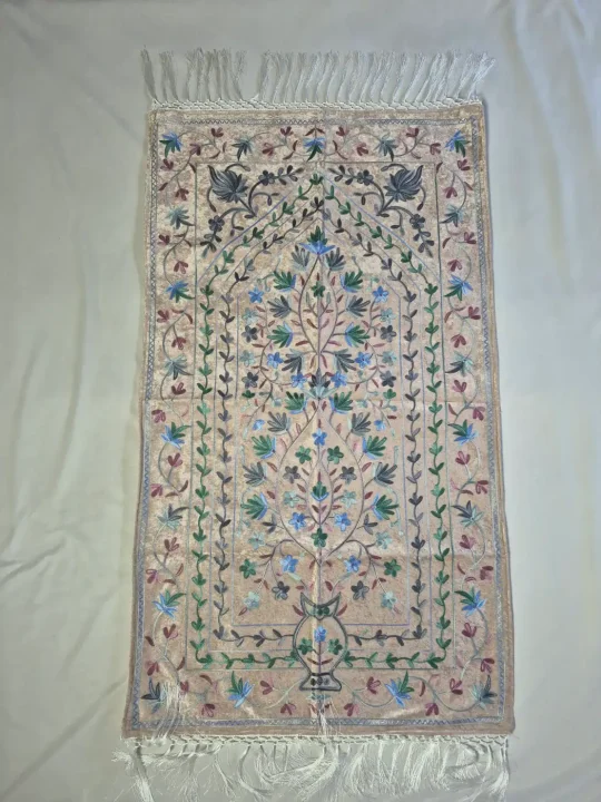 Kashmiri Noor-e-Shaan Prayer Mat with Aari Embroidery