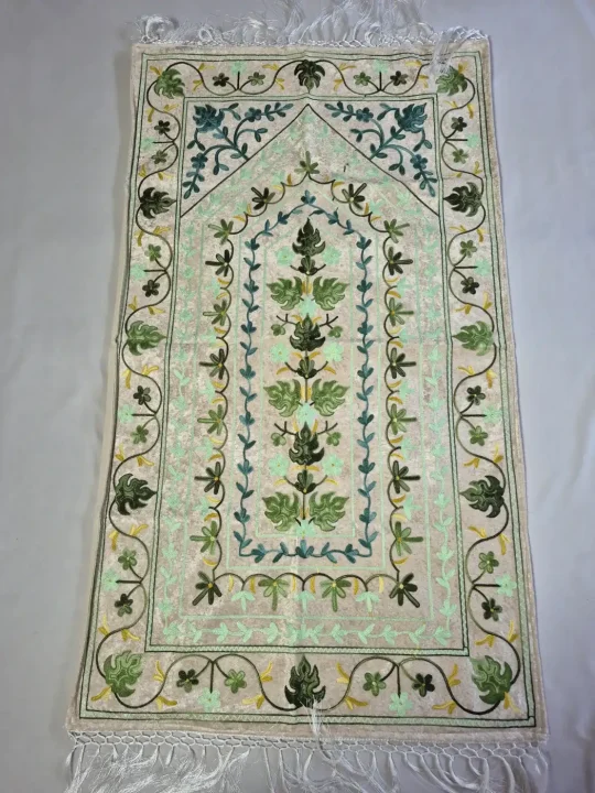 Kashmiri Mint Prayer Mat with Botanical Aari Embroidery Muntaha