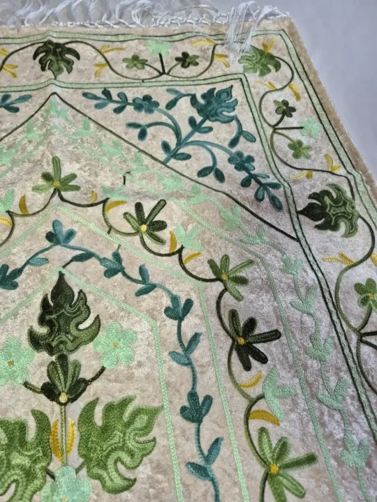 Kashmiri Mint Prayer Mat with Botanical Aari Embroidery Muntaha - Image 2