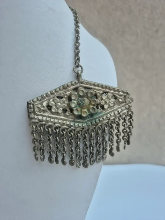 Kashmiri Athoor | Vintage Hair Pin | Handmade Traditional Hair Jewellery - Image 2