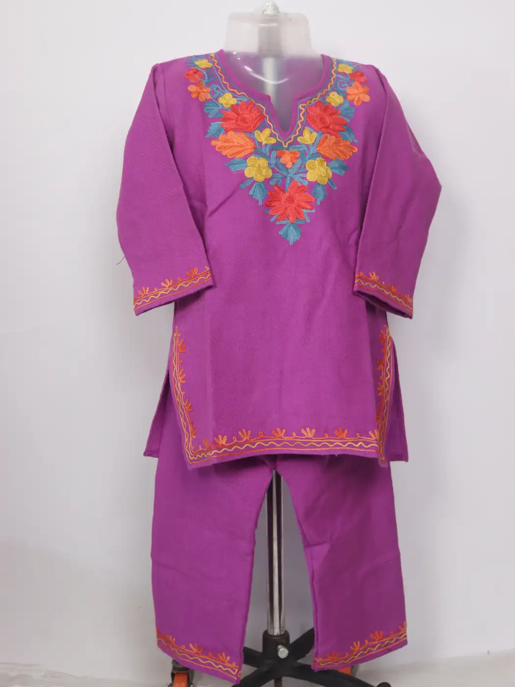 Awleen Purple Kashmiri Girls 2pc Pheran Set With Aari Work In Cashmilon Wool (2 to 3Y)
