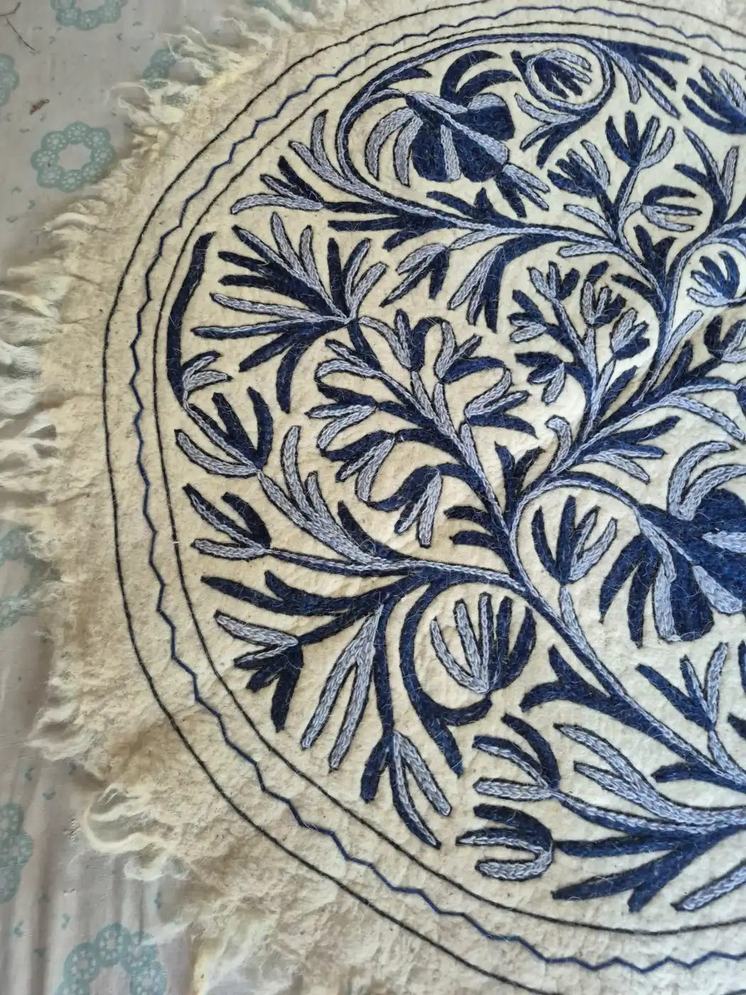 Neelkaar Kashmiri Vinework – Hand Embroidered Wool Namda 4×4 Feet - Image 4
