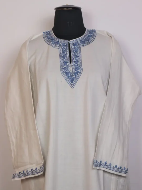 Sana White Kashmiri Cashmilon Pheran with Blue Aari Embroidery - Image 2