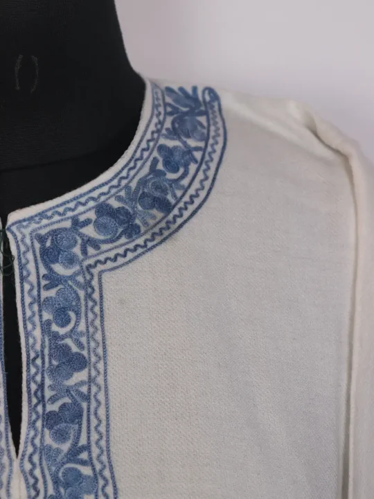 Sana White Kashmiri Cashmilon Pheran with Blue Aari Embroidery - Image 3