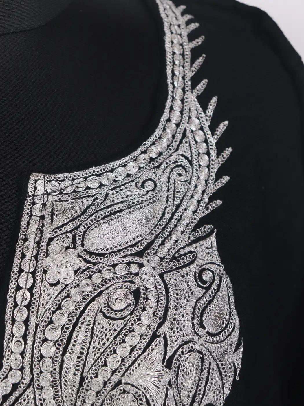 Aabish Kashmiri Raffal Wool Botte Tilla Work Pheran Black - Image 3