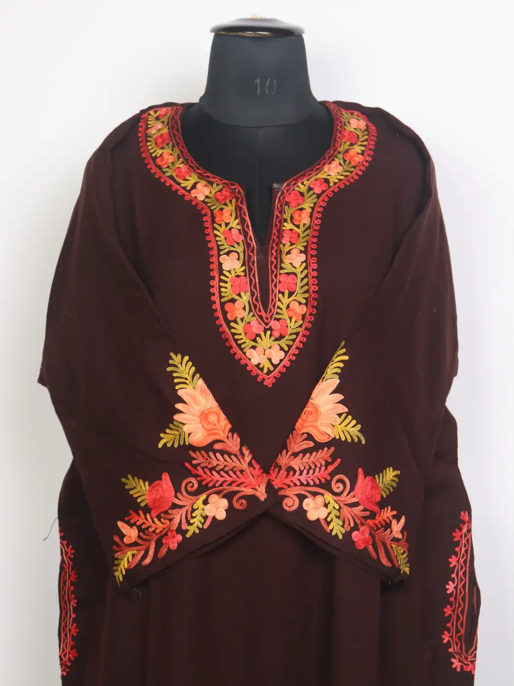 Aakifa Kashmiri Maroon Cashmilon Wool Aari Embroidered Pheran - Image 2