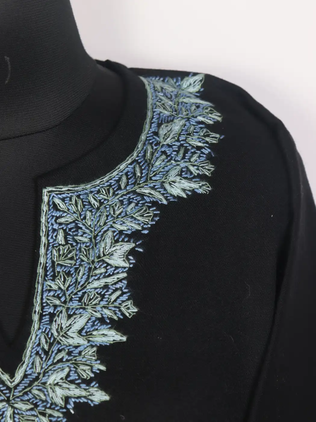 Abeer Black Kashmiri Hand Sozni Pheran in Raffal Wool - Image 3