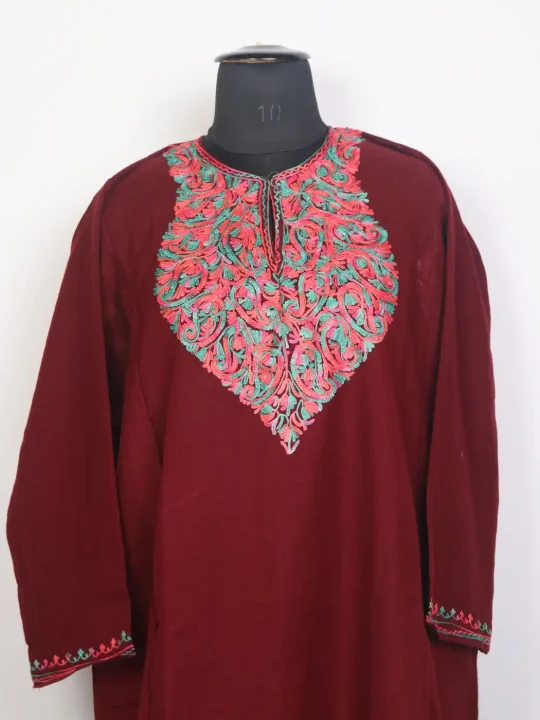Afsaana Aari Embroidered Maroon Kashmiri Cashmilon Pheran - Image 2