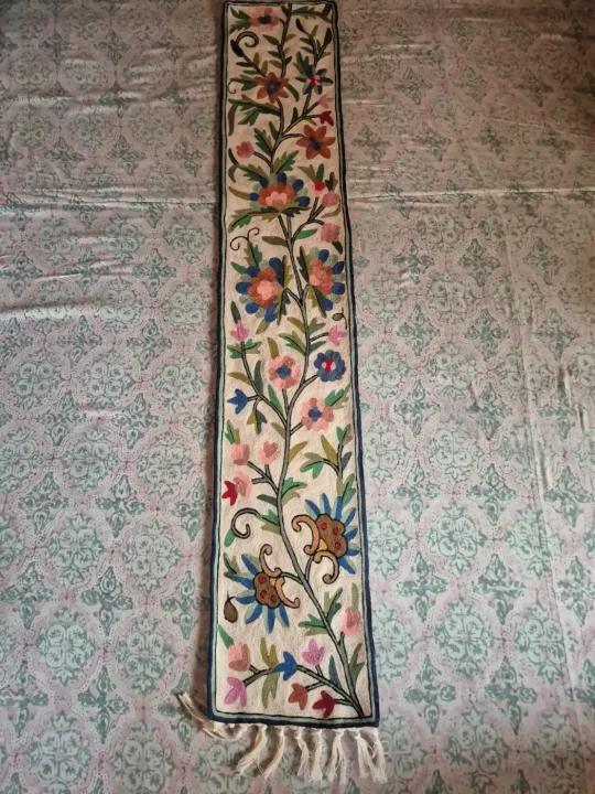 Shrunzfall Handmade Kashmiri Wool Thread Embroidery Chain Stitch Runner 5*1ft - Image 3