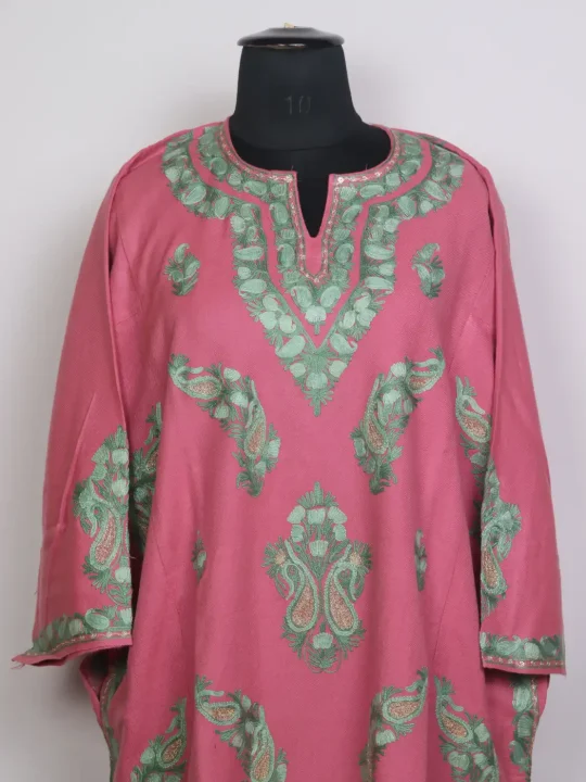 Anabia Kashmiri Cashmilon Wool Boothi Aari Embroidered Pink Pheran - Image 2