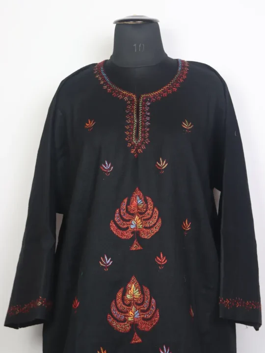 Anisa Kashmiri Pheran in Black Raffal Wool with Hand Sozni Boothi Work - Image 2