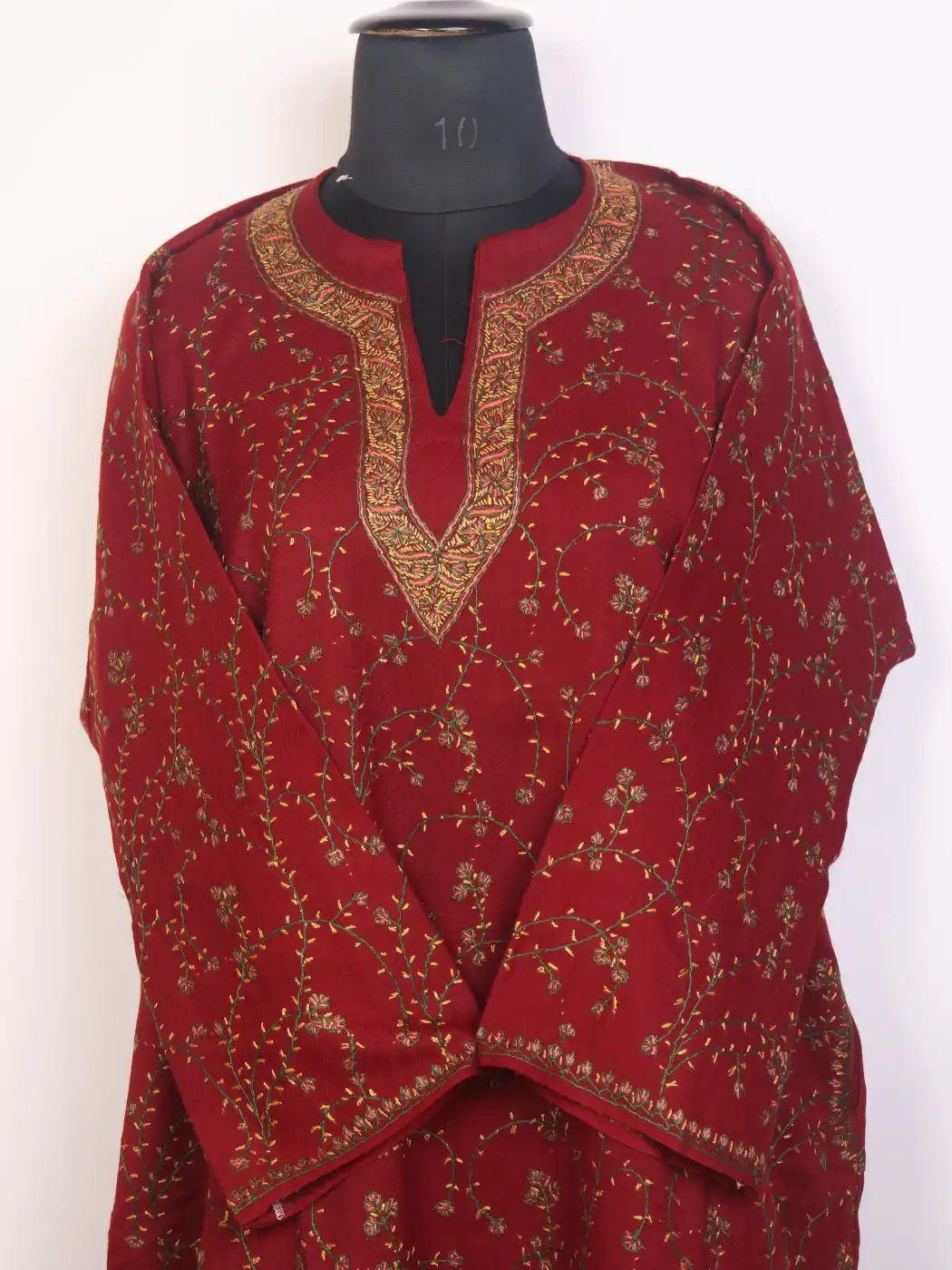 Arafah Kashmiri Jaal Design Hand Sozni Pheran in Premium Count Wool - Image 2