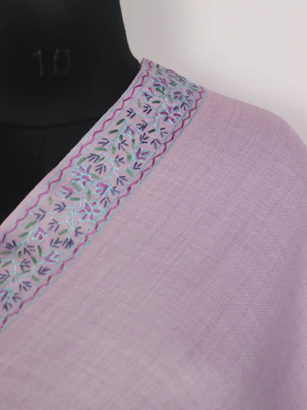 Azra Light Lavender Kashmiri Hand Sozni Stole in Polywool - Image 3