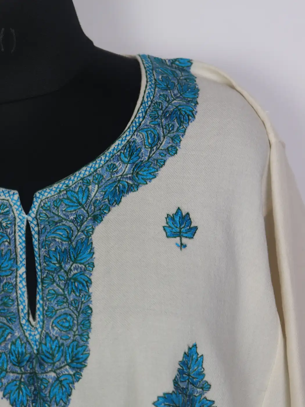 Baseera White Kashmiri Pheran with Hand Sozni Boothi Work in Raffal Wool - Image 3