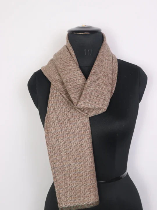 Beige Kashmiri Handloom Tweed Unisex Muffler Zehraan - Image 3